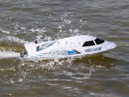 Фото Радиоуправляемый скоростной катер Flytec V008 с водомётом 2.4G RTR | Инномарт