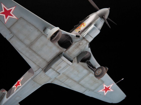 Фото Сборная модель ZVEZDA Советский истребитель Як-9Д, 1/48 | Инномарт