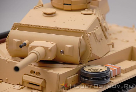 Фото Р/У танк Heng Long 1/16 Panzerkampfwagen III (Германия) 2.4G RTR песочный | Инномарт