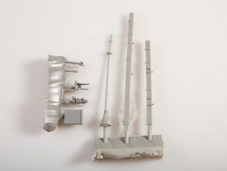 Фото Сборная модель AVD Бортовой автомобиль ЗИЛ-130Г, 1/43 | Инномарт