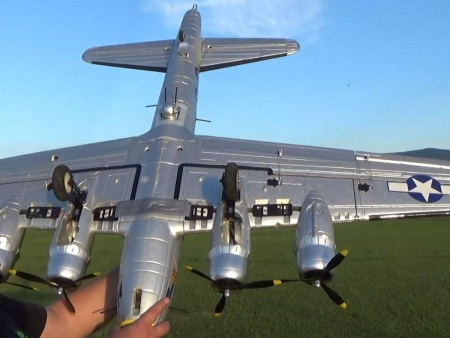 Фото Радиоуправляемый самолет Top RC B17 серебристый 1875мм PNP | Инномарт
