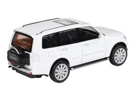 Фото Машина "АВТОПАНОРАМА" Mitsubishi Pajero 4WD Tubro, белый, 1/33, свет, звук, в/к 17,5*13,5*9 см | Инномарт