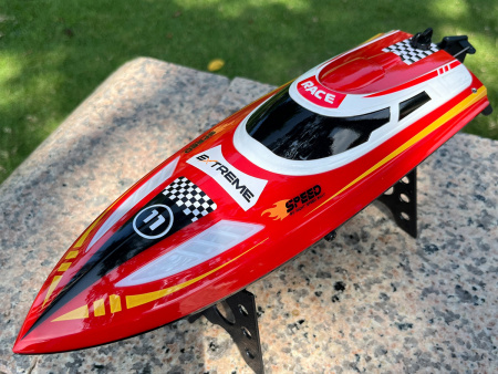 Фото Радиоуправляемый катер Flytec V003 (красный) 2.4G RTR | Инномарт