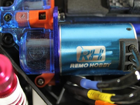 Фото Радиоуправляемый шорт-корс Remo Hobby 9EMU Brushless (красный) 4WD 2.4G 1/8 RTR | Инномарт