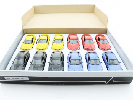 Фото Машина 1:32 Mercedes-Benz С 63 AMG свет, звук, инерция 15см (1/12шт.) б/к | Инномарт
