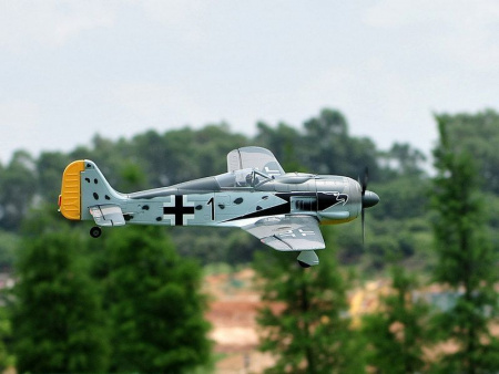 Фото Радиоуправляемый самолет Top RC FW190 1200мм (закрылки, шасси) 2.4G 6-ch LiPo RTF | Инномарт