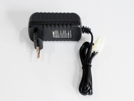 Фото Зарядное устройство G.T.Power NiMh/NiCd (220В/1A/9В) Tamiya | Инномарт
