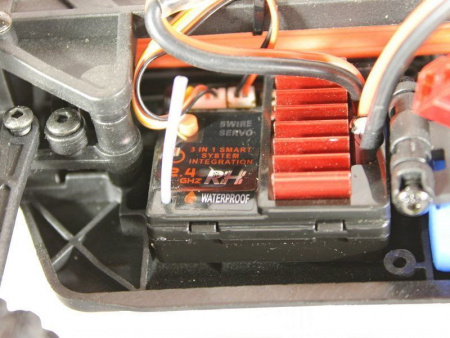 Фото Радиоуправляемый монстр Remo Hobby SMAX V2.0 (красный) 4WD 2.4G 1/16 RTR | Инномарт