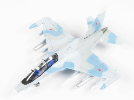 Фото Сборная модель ZVEZDA Российский учебно-боевой самолет Як-130, 1/72 | Инномарт