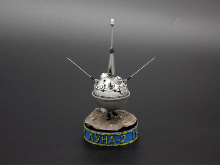 Фото Сборная модель Red Iron Models Советская АМС Луна-2, 1/35 | Инномарт