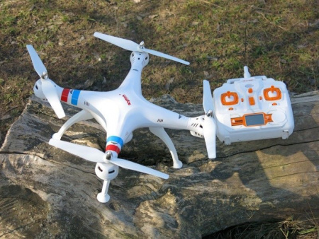 Фото Р/У квадрокоптер Syma X8C 2.4G RTF с камерой | Инномарт