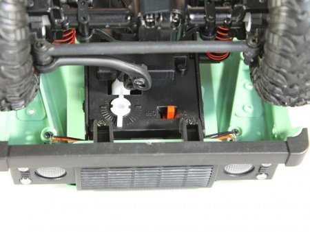 Фото Радиоуправляемая машина MN MODEL английский внедорожник Defender (зеленый) 4WD 2.4G 1/12 RTR | Инномарт