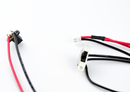 Фото Зарядное устройство Taigen 7,2V 400mAh с проводкой зарядной системы танка | Инномарт