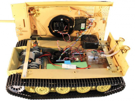 Фото P/У танк Taigen 1/16 Tiger 1 (Германия, поздняя версия) 2.4G RTR песочный | Инномарт