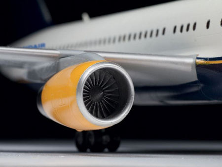 Фото Сборная модель ZVEZDA Пассажирский авиалайнер Боинг-757-200, 1/144 | Инномарт