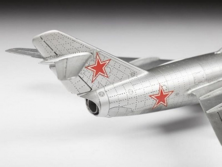 Фото Сборная модель ZVEZDA Советский истребитель МиГ-15, 1/72 | Инномарт