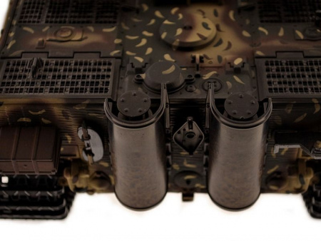 Фото Р/У танк Torro Sturmtiger Panzer 1/16 2.4G, зеленый, ВВ-пушка | Инномарт