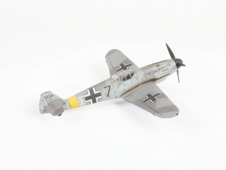 Фото Сборная модель ZVEZDA Немецкий истребитель Мессершмитт Bf-109F2 (сборка без клея), 1/72 | Инномарт