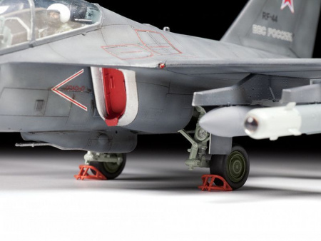 Фото Сборная модель ZVEZDA Российский лёгкий бомбардировщик Як-130, 1/48 | Инномарт