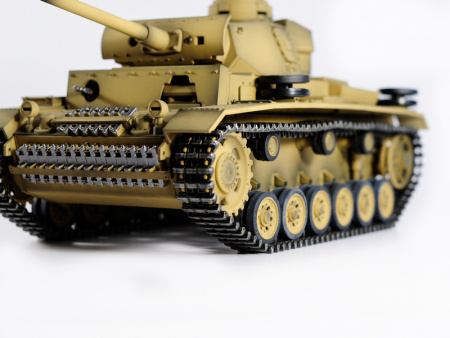 Фото Р/У танк Taigen 1/16 Panzerkampfwagen III (Германия) дым, свет V3 2.4G RTR пустыня | Инномарт