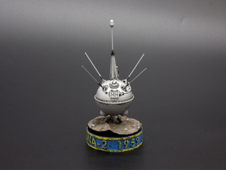 Фото Сборная модель Red Iron Models Советская АМС Луна-2, 1/35 | Инномарт