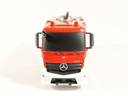 Фото Радиоуправляемая пожарная машина Double Eagle Mercedes-Benz Arocs 1:26 2.4G | Инномарт