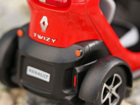 Фото Машина Kinsmart Twizy инерция (1/12шт.) 12,5см б/к | Инномарт