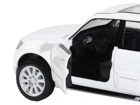 Фото Машина "АВТОПАНОРАМА" Mitsubishi Pajero 4WD Tubro, белый, 1/33, свет, звук, в/к 17,5*13,5*9 см | Инномарт