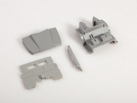 Фото Сборная модель AVD Бортовой автомобиль ЗИЛ-130Г, 1/43 | Инномарт