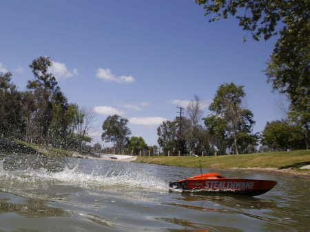 Фото Радиоуправляемый катер ProBoat Stealthwake 23 Brushed Deep-V RTR | Инномарт