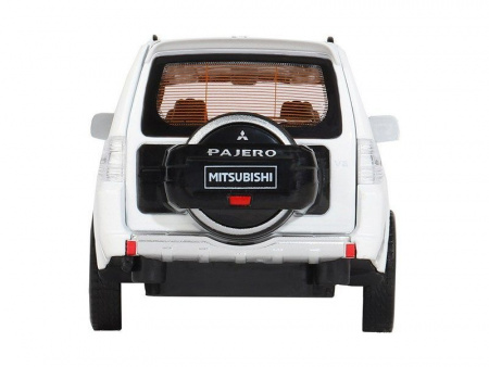 Фото Машина "АВТОПАНОРАМА" Mitsubishi Pajero 4WD Tubro, белый, 1/33, свет, звук, в/к 17,5*13,5*9 см | Инномарт