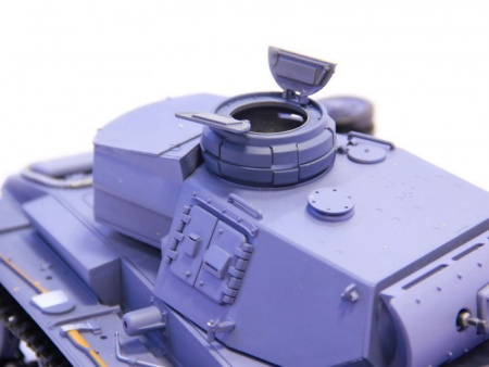 Фото Радиоуправляемый танк Heng Long Panzer III type L Upgrade V6.0 2.4G 1/16 RTR | Инномарт