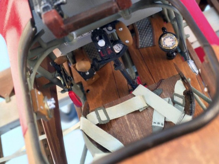 Фото Сборная деревянная модель самолета Artesania Latina FOKKER DR.I 1918 RED BARON, 1/16 | Инномарт