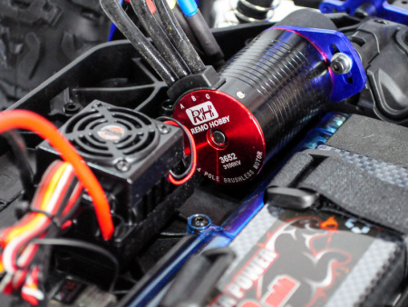 Фото Радиоуправляемая трагги Remo Hobby EVO-R Brushless (красная) 4WD 2.4G 1/8 RTR | Инномарт