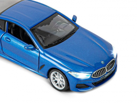 Фото Машина "АВТОПАНОРАМА" BMW M850i Coupé, 1/35, синий, двери, свет, звук, инерция в/к 18*9*13,5 см | Инномарт