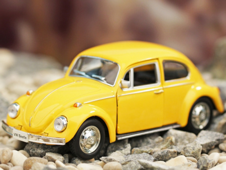 Фото Машина Ideal 1:30-39 Volkswagen Beetle (блест. метал. фиолет.) | Инномарт
