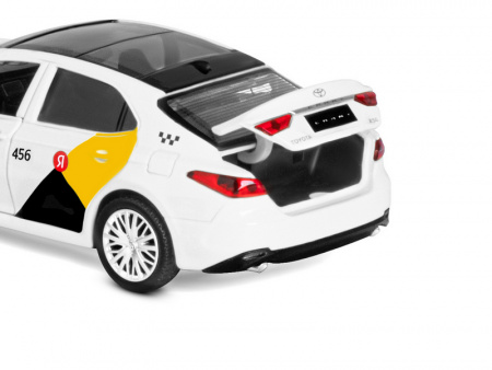 Фото Машина "АВТОПАНОРАМА" Яндекс Go Toyota Camry, 1/34, белый, инерция, свет, Алиса, в/к 17,5*13,5*9 см | Инномарт