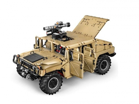 Фото Конструктор CaDA военный бронированный автомобиль HumVee 1/8 (3935 деталей) | Инномарт