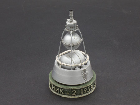 Фото Сборная модель Red Iron Models Советский ИСЗ Спутник-2, 1/35 | Инномарт