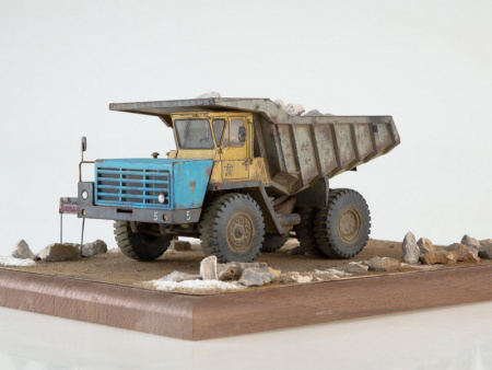 Фото Сборная модель AVD Карьерный самосвал БЕЛАЗ-540А, 1/43 | Инномарт