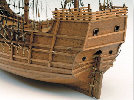 Фото Сборная деревянная модель корабля Artesania Latina SANTA MARIA C., 1/65 | Инномарт