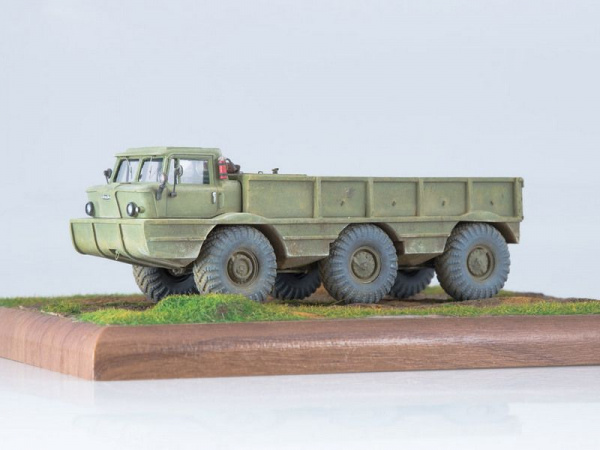 Сборная модель AVD Вездеход-Амфибия ЗИЛ-132П, 1/43 | Инномарт