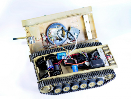 Фото Р/У танк Taigen 1/16 Panzerkampfwagen III (Германия) дым, свет (для ИК боя) V3 2.4G RTR камуфляж | Инномарт