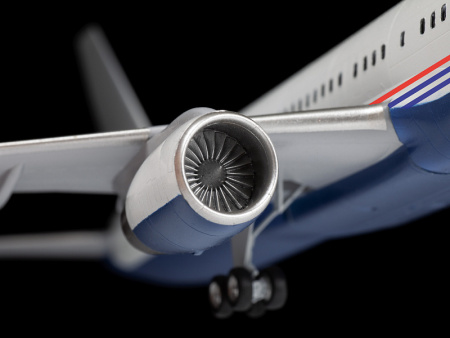 Фото Сборная модель ZVEZDA Пассажирский авиалайнер Боинг 757-300, 1/144 | Инномарт