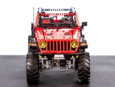 Фото Радиоуправляемый конструктор CaDA deTech Jeep Wrangler (1941 деталь) | Инномарт