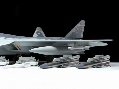 Фото Сборная модель ZVEZDA Российский многофункциональный истребитель пятого поколения Су-57, 1/48 | Инномарт