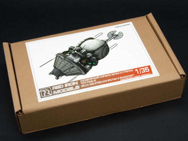 Сборная модель Red Iron Models Космический корабль "Спутник-5", 1/35 | Инномарт