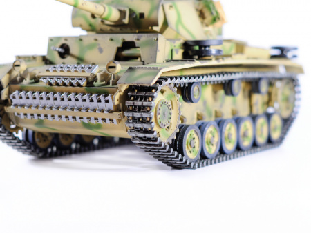 Фото Р/У танк Taigen 1/16 Panzerkampfwagen III (Германия) дым, свет (для ИК боя) V3 2.4G RTR камуфляж | Инномарт
