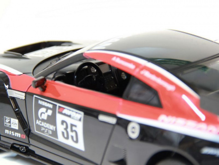 Фото Р/У машина 1/16 Nissan GTR | Инномарт