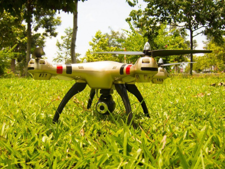 Фото Р/У квадрокоптер Syma X8HW с FPV трансляцией Wi-Fi, барометр 2.4G RTF | Инномарт